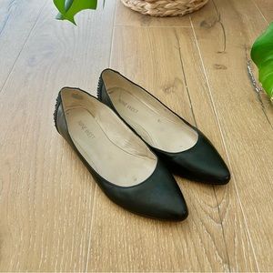 Nine West Pointy Toe Black Leather Flats